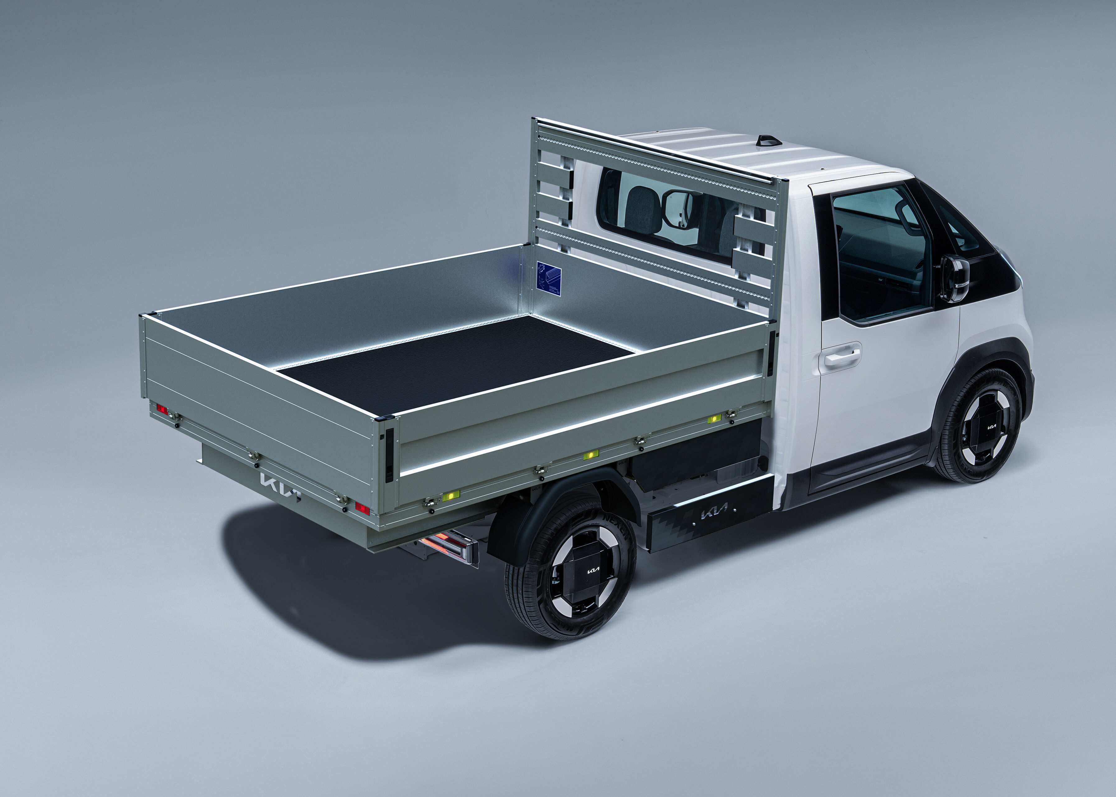 Rhiwa Quality lichtgewicht laadbak ASPLe voor KIA PV5 chassis