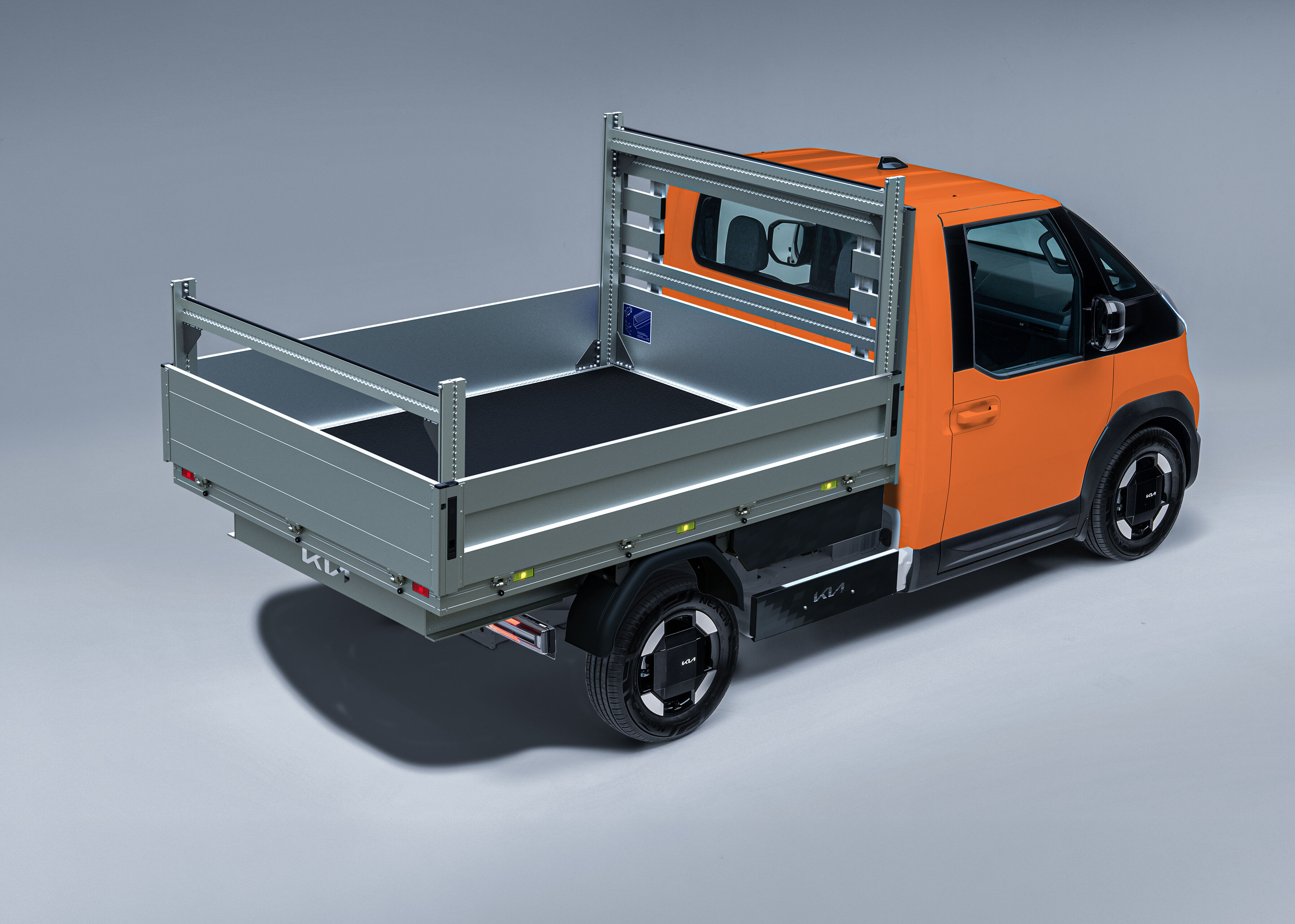 Rhiwa Quality lichtgewicht laadbak ASPLe voor KIA PV5 chassis